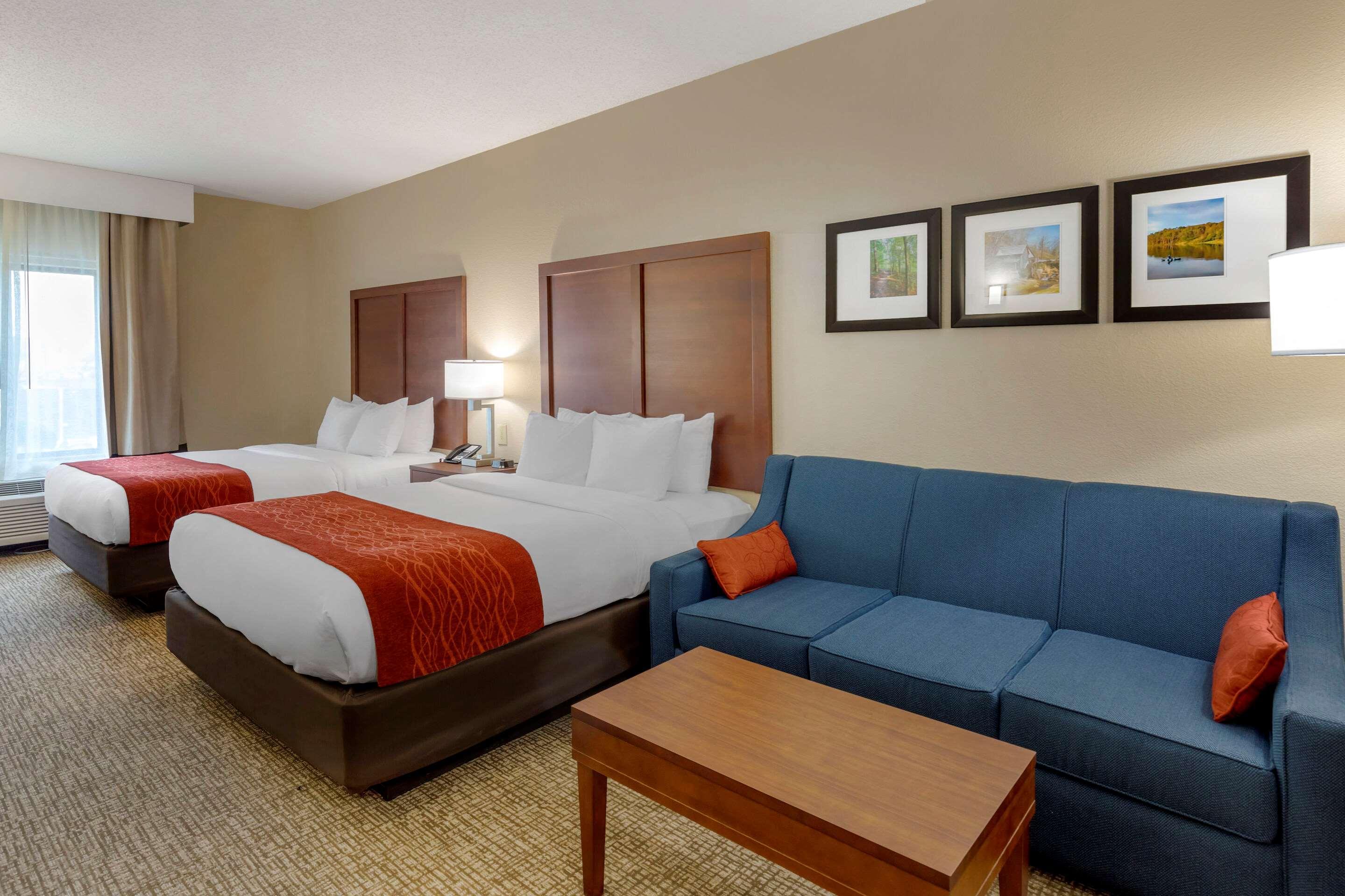 Comfort & Inn Suites Canton Bagian luar foto
