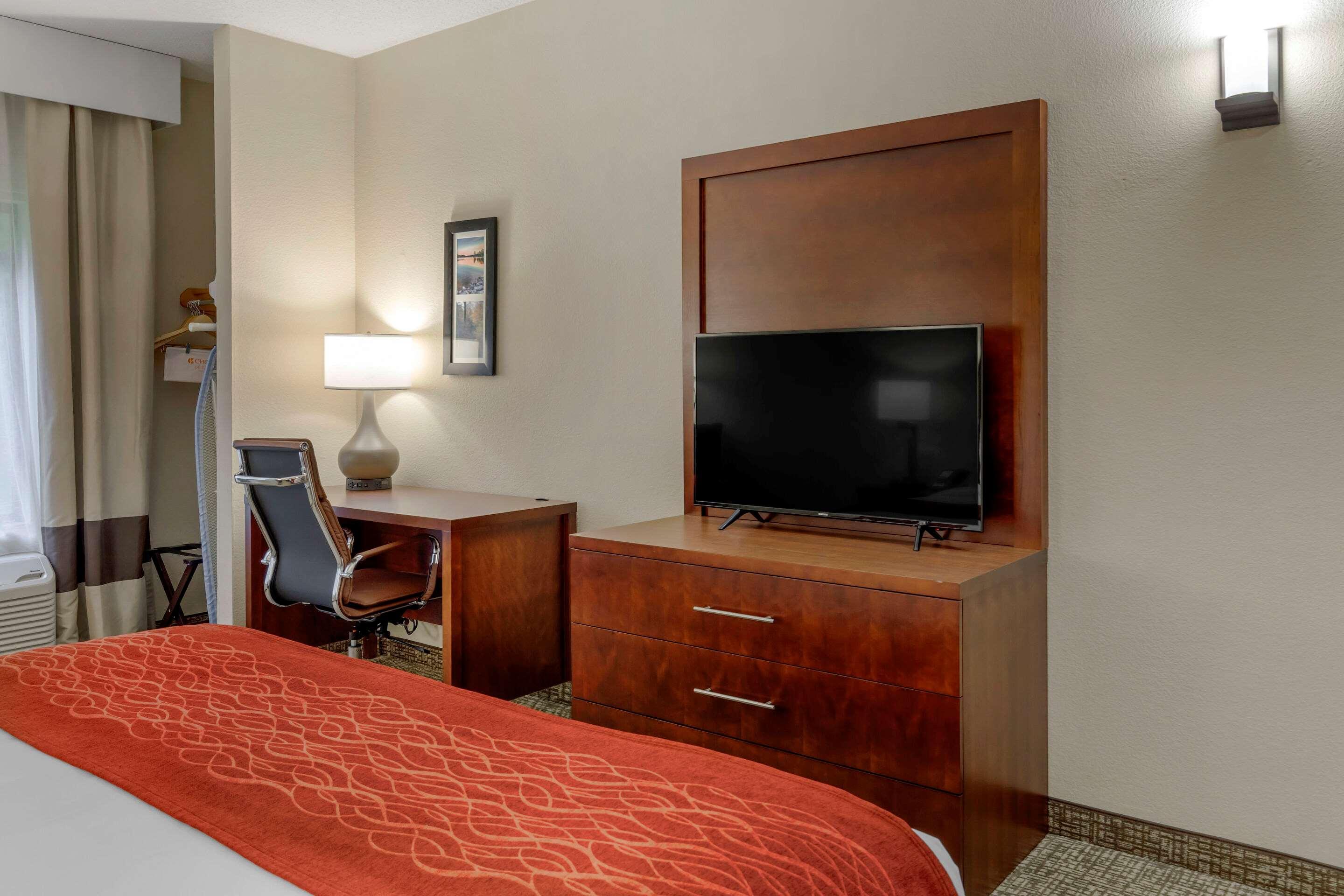 Comfort & Inn Suites Canton Bagian luar foto