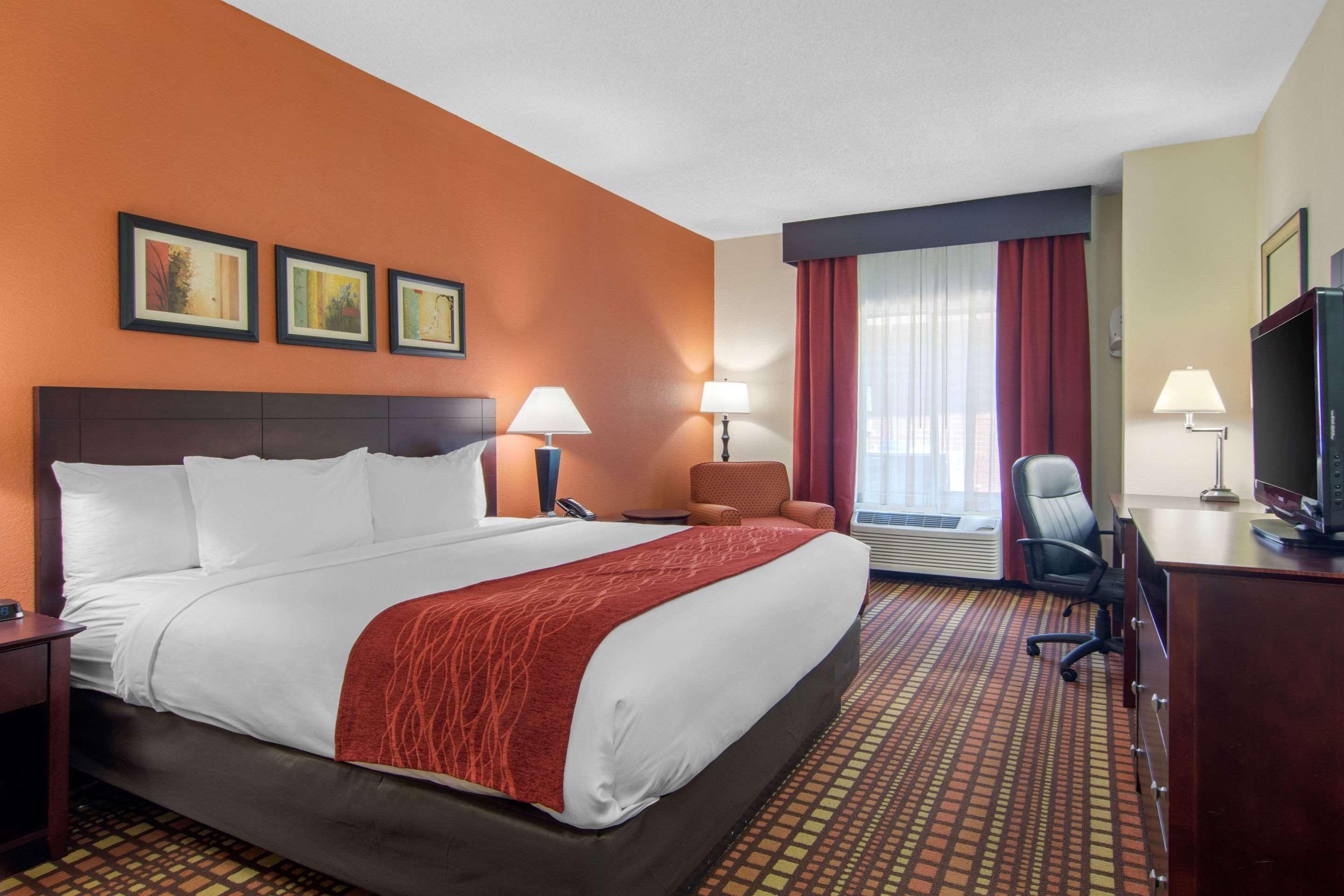 Comfort & Inn Suites Canton Bagian luar foto
