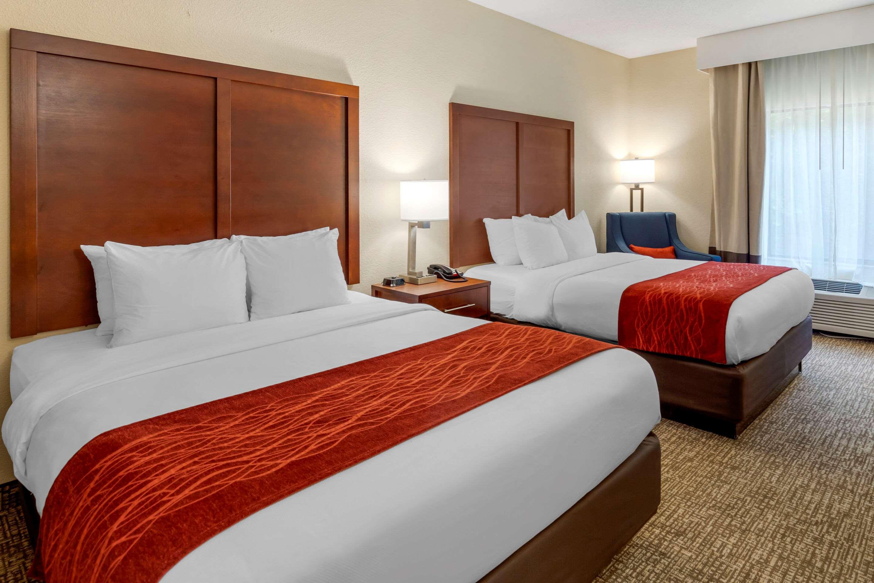 Comfort & Inn Suites Canton Bagian luar foto