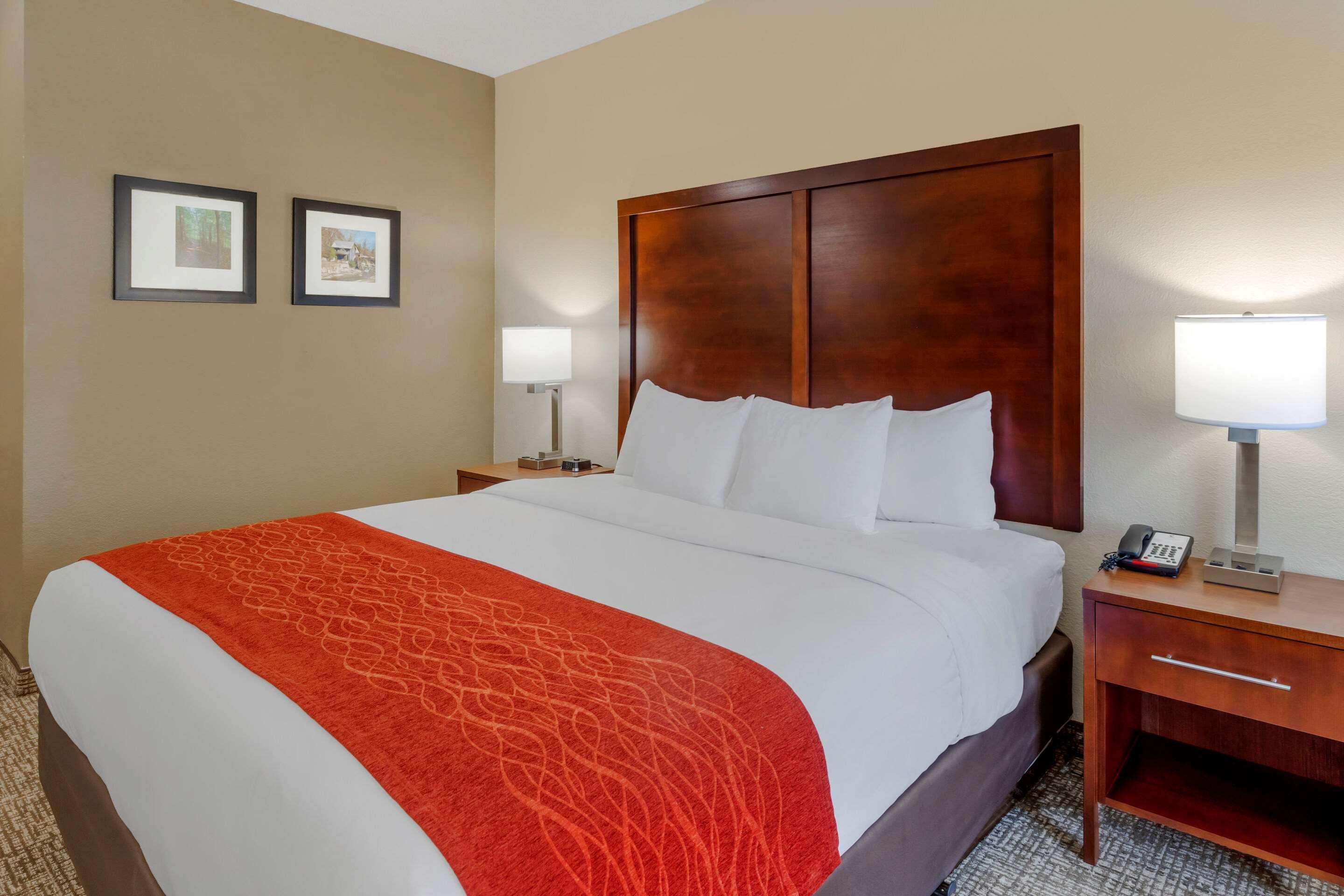 Comfort & Inn Suites Canton Bagian luar foto