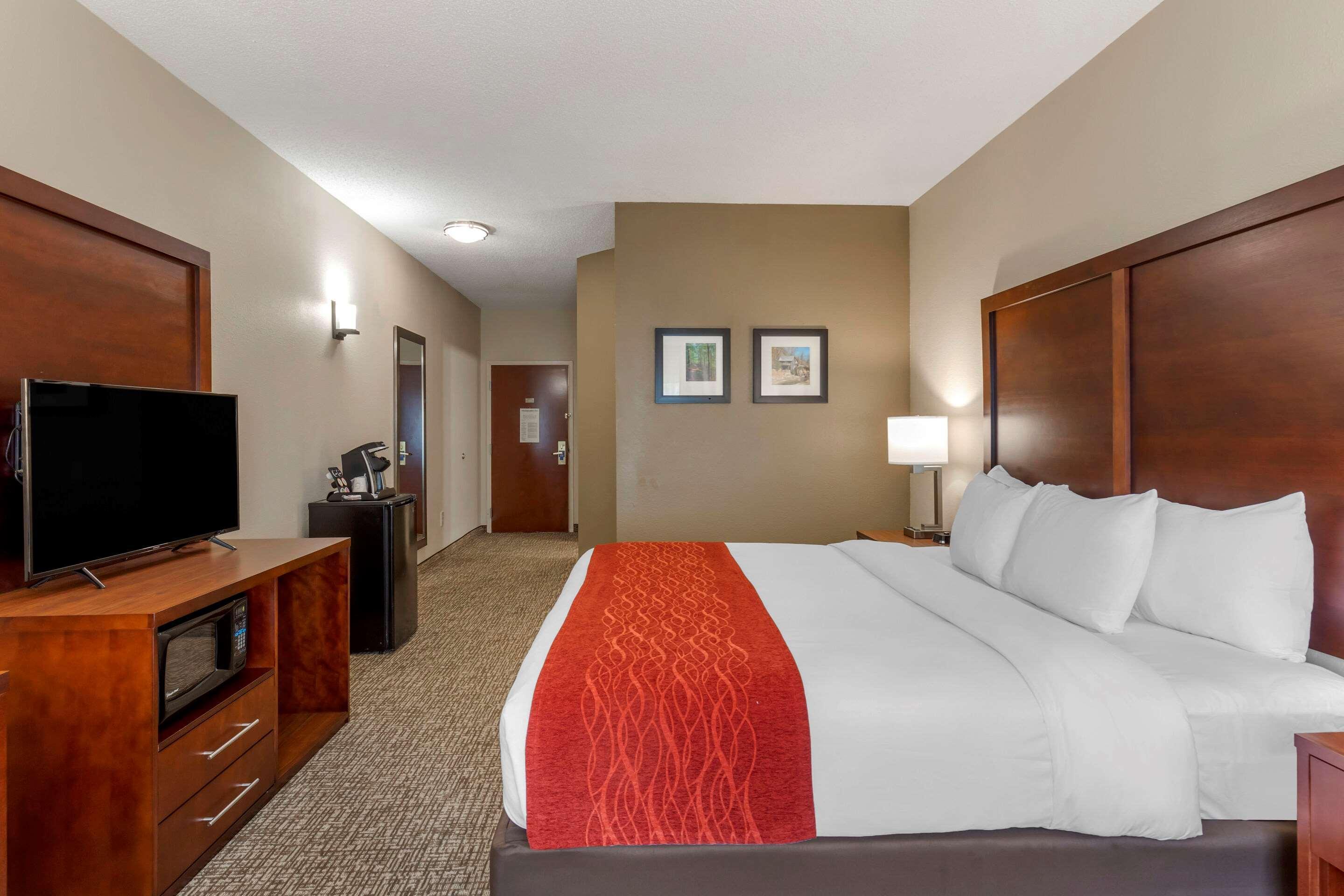 Comfort & Inn Suites Canton Bagian luar foto