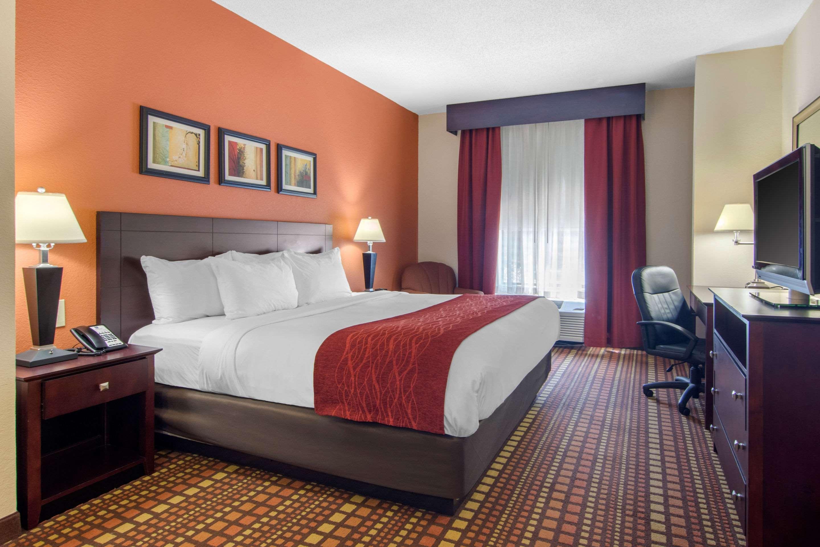 Comfort & Inn Suites Canton Bagian luar foto