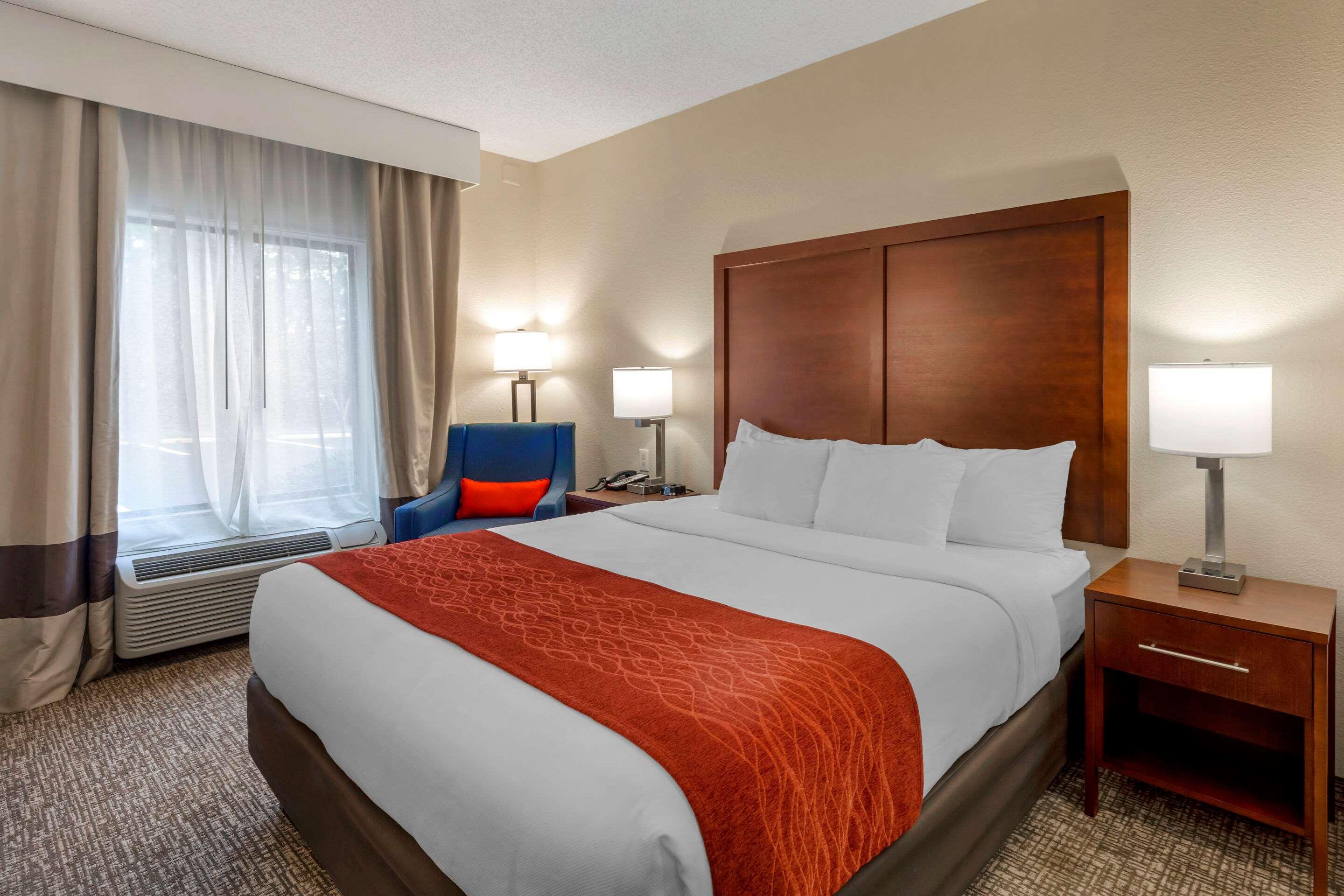Comfort & Inn Suites Canton Bagian luar foto