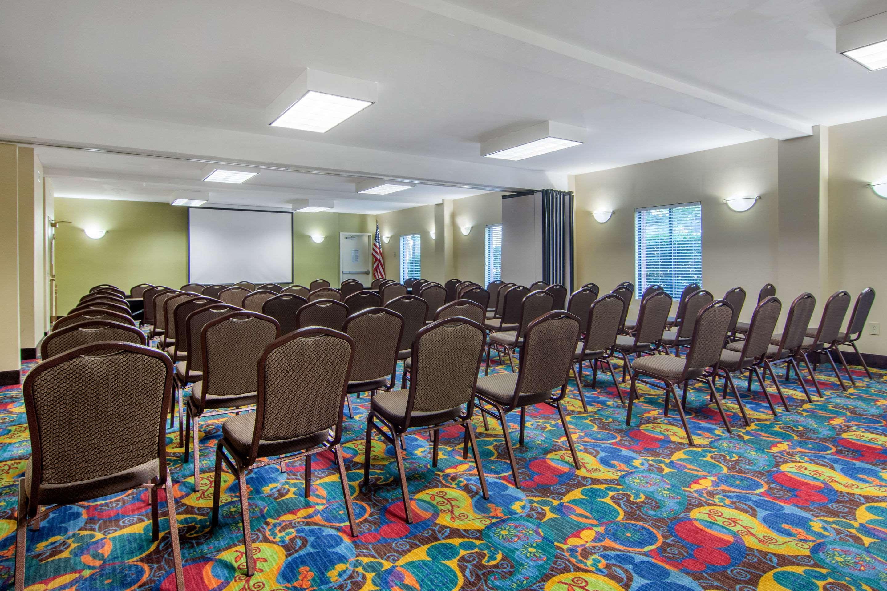 Comfort & Inn Suites Canton Bagian luar foto